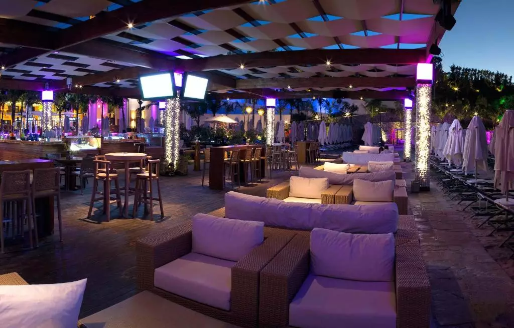 Cratos Premium Hotel Casino and SPA